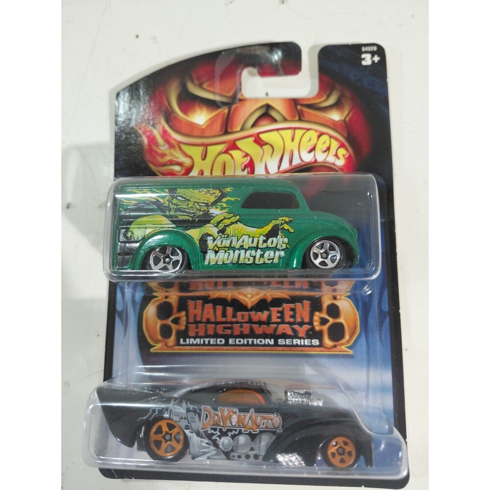 NIP Hot Wheels Halloween Highway 1:64 Die Cast Dairy Delivery & Willy's Dragster
